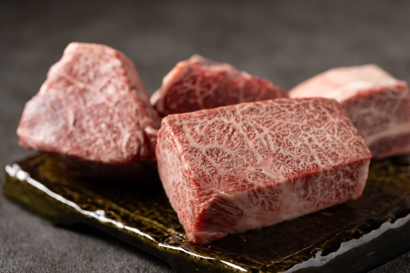 炭火焼肉 ます田